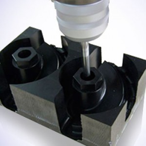 プラスチック成形品の加工